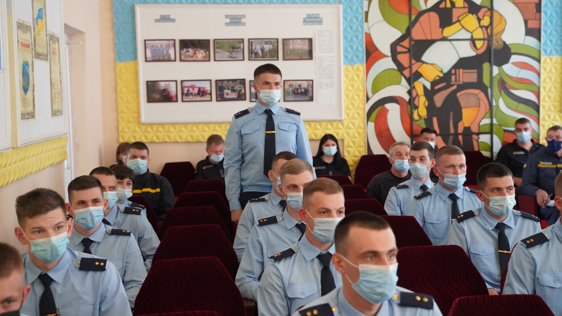 В2.JPG