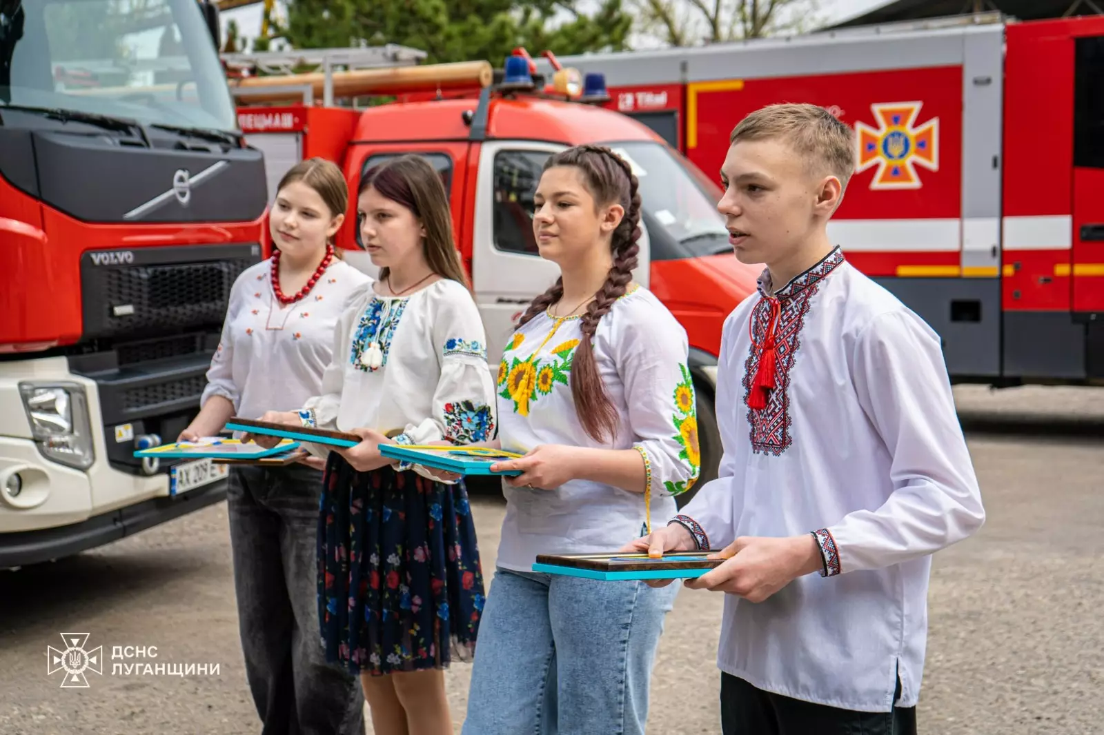 учні ліцею дякують рятувальникам ДСНС