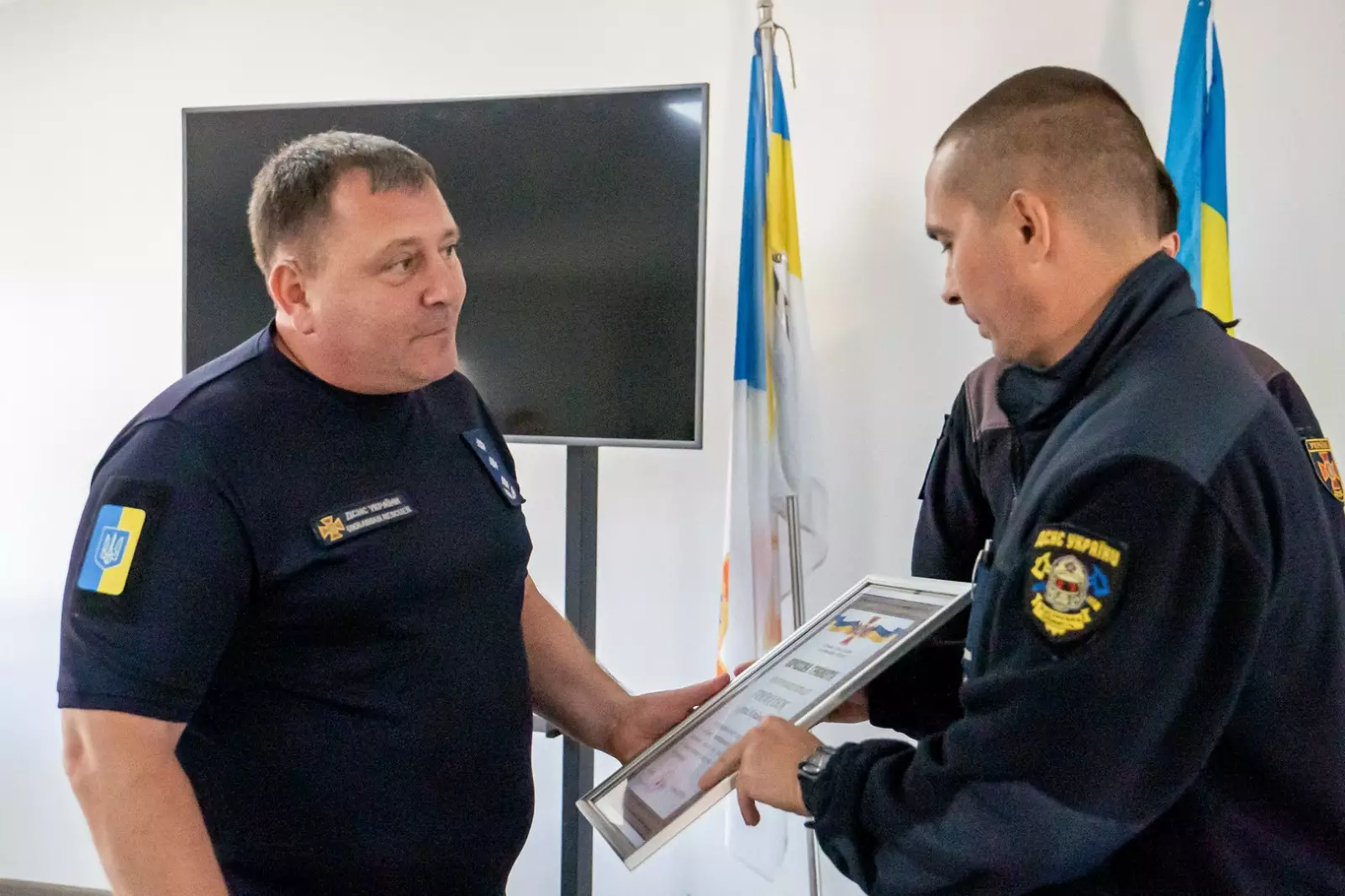 Керівництво Аварійно-рятувального загону спеціального призначення ГУ ДСНС України у Луганській області привітало наших рятувальників