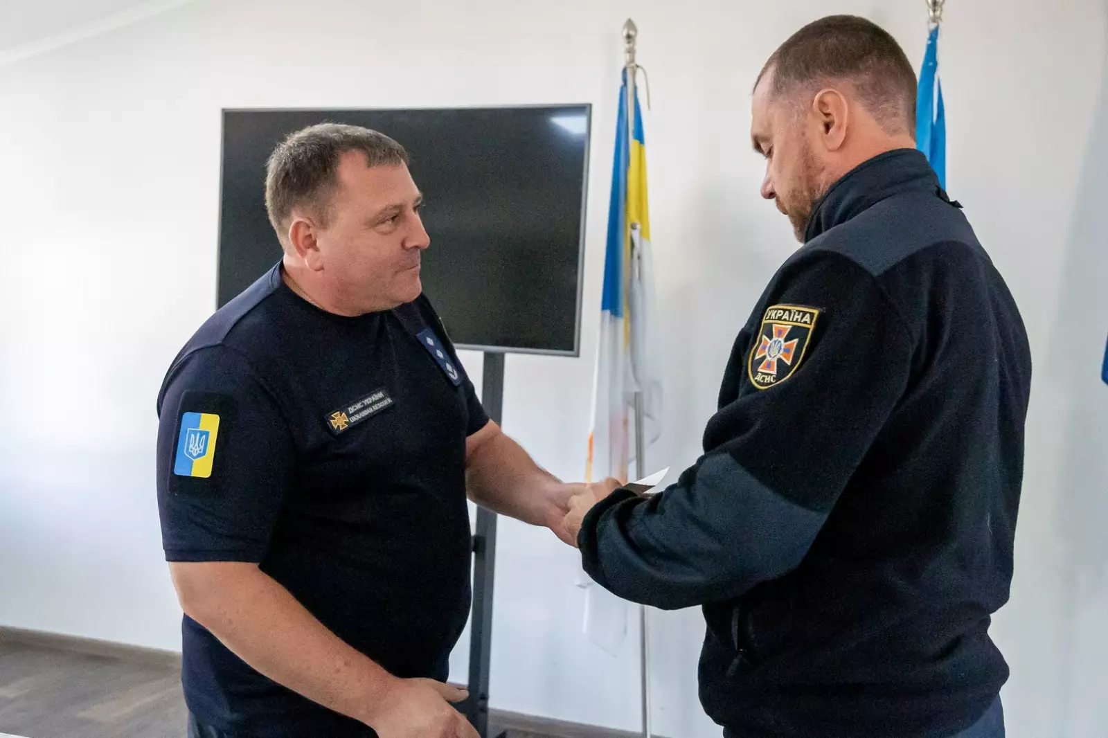 Керівництво Аварійно-рятувального загону спеціального призначення ГУ ДСНС України у Луганській області привітало наших рятувальників